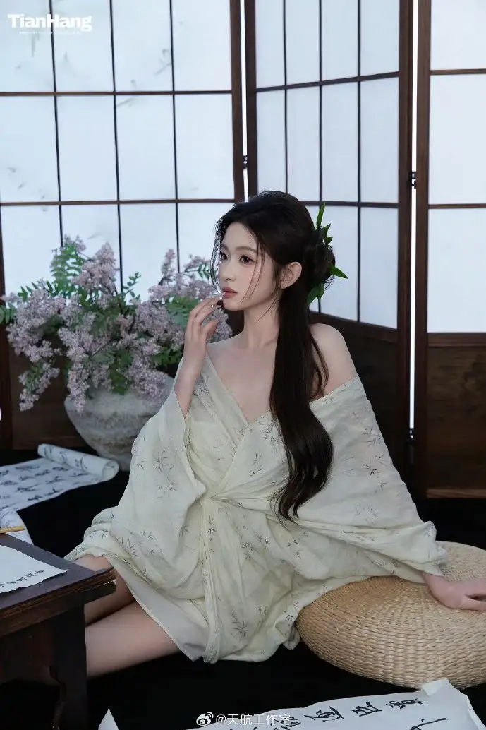 孕妇使用手机记录健康数据